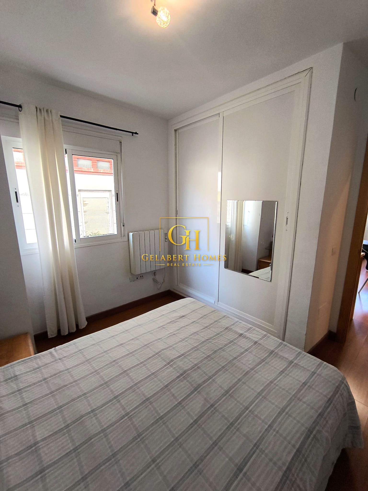 Se Alquila estupendo piso de 2 dormitorios en la zona El Molinillo- Málaga, disponible desde el 1 de septiembre - Miniatura 24